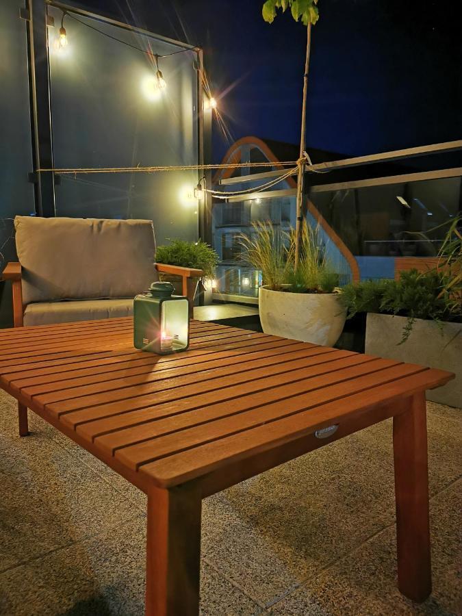 Trident Apartment III กดัญสก์ ภายนอก รูปภาพ